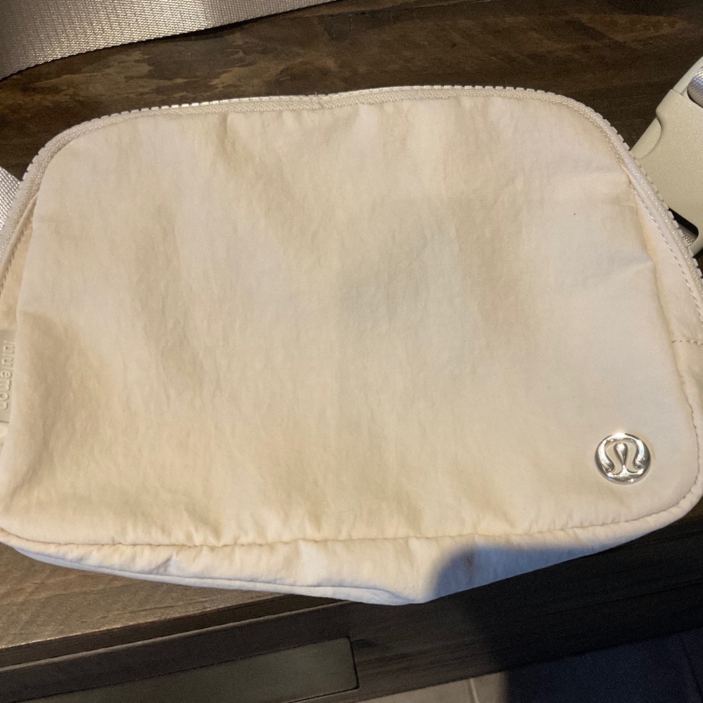 Lululemon Belt Bag 2L